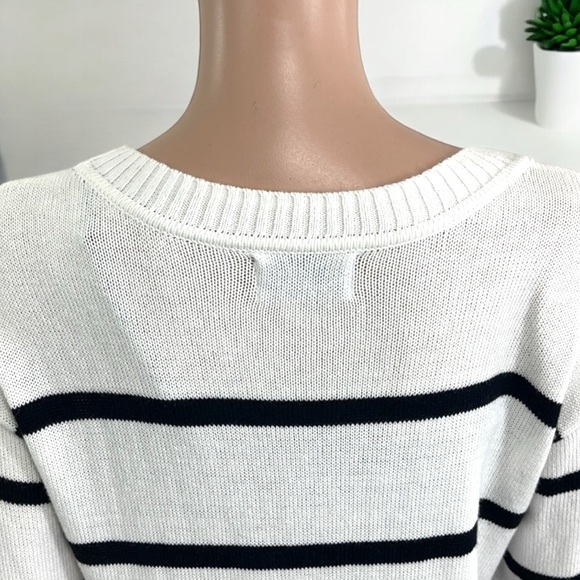 Old Navy Ribbed Trimmed Black & White Striped Pullover Sweater - Picture 16 of 16